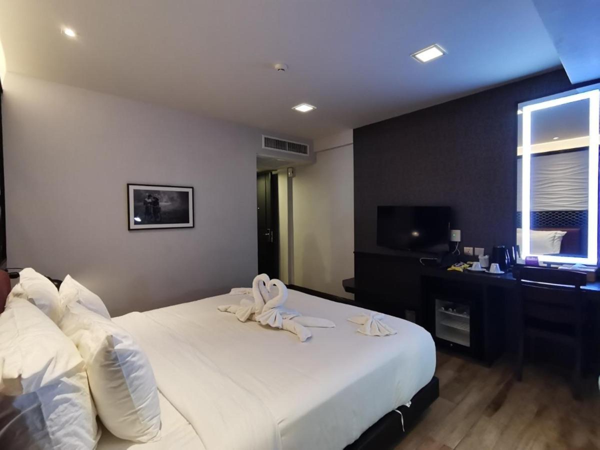 Holatel Phitsanulok Exterior foto